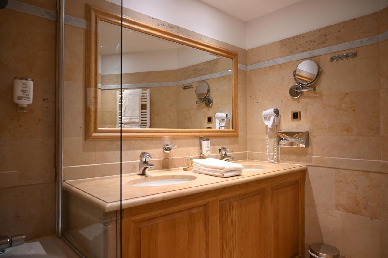 Hotel Le Rempart Tournus Ngoại thất bức ảnh