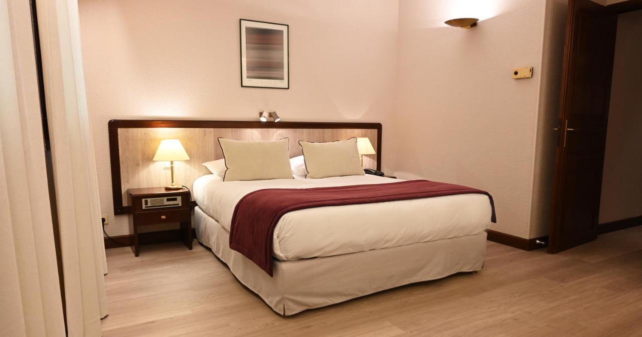 Hotel Le Rempart Tournus Phòng bức ảnh